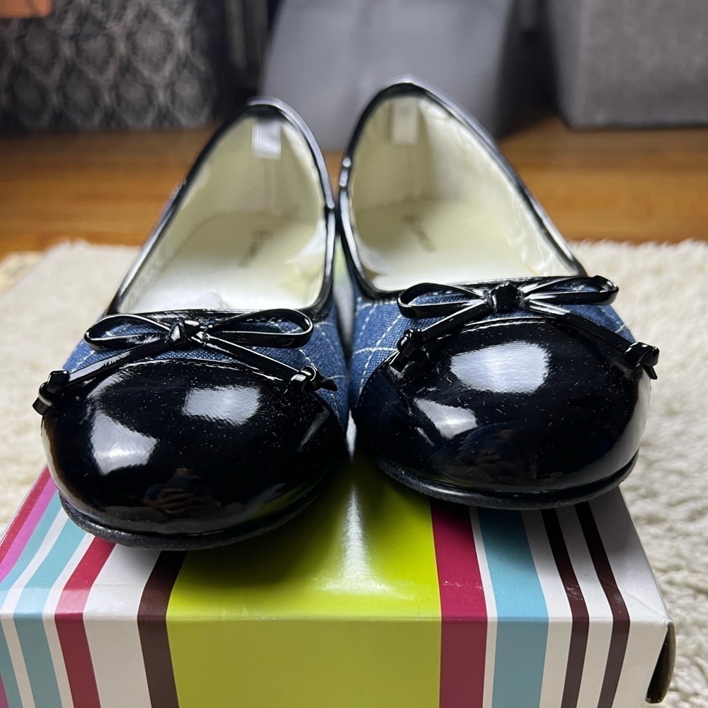 Girls L'Amour size 2 Denim Flats NEW - Picture 7 of 9